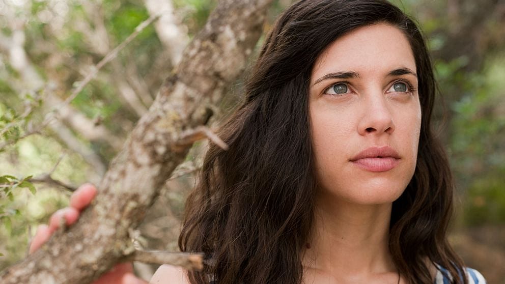 woman, dark hair