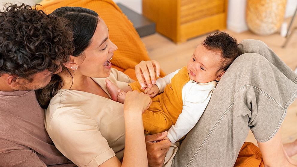 mama cu bebelus